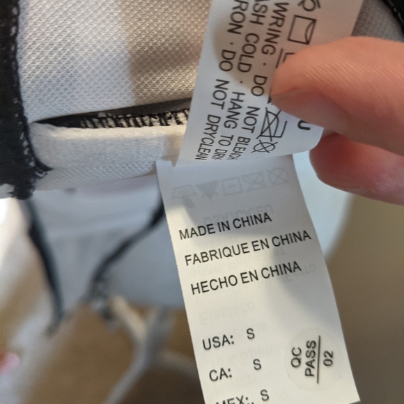 New Cocoship Convertible Black And White Striped Bikini Swim Top Size Small - Picture 8 of 8